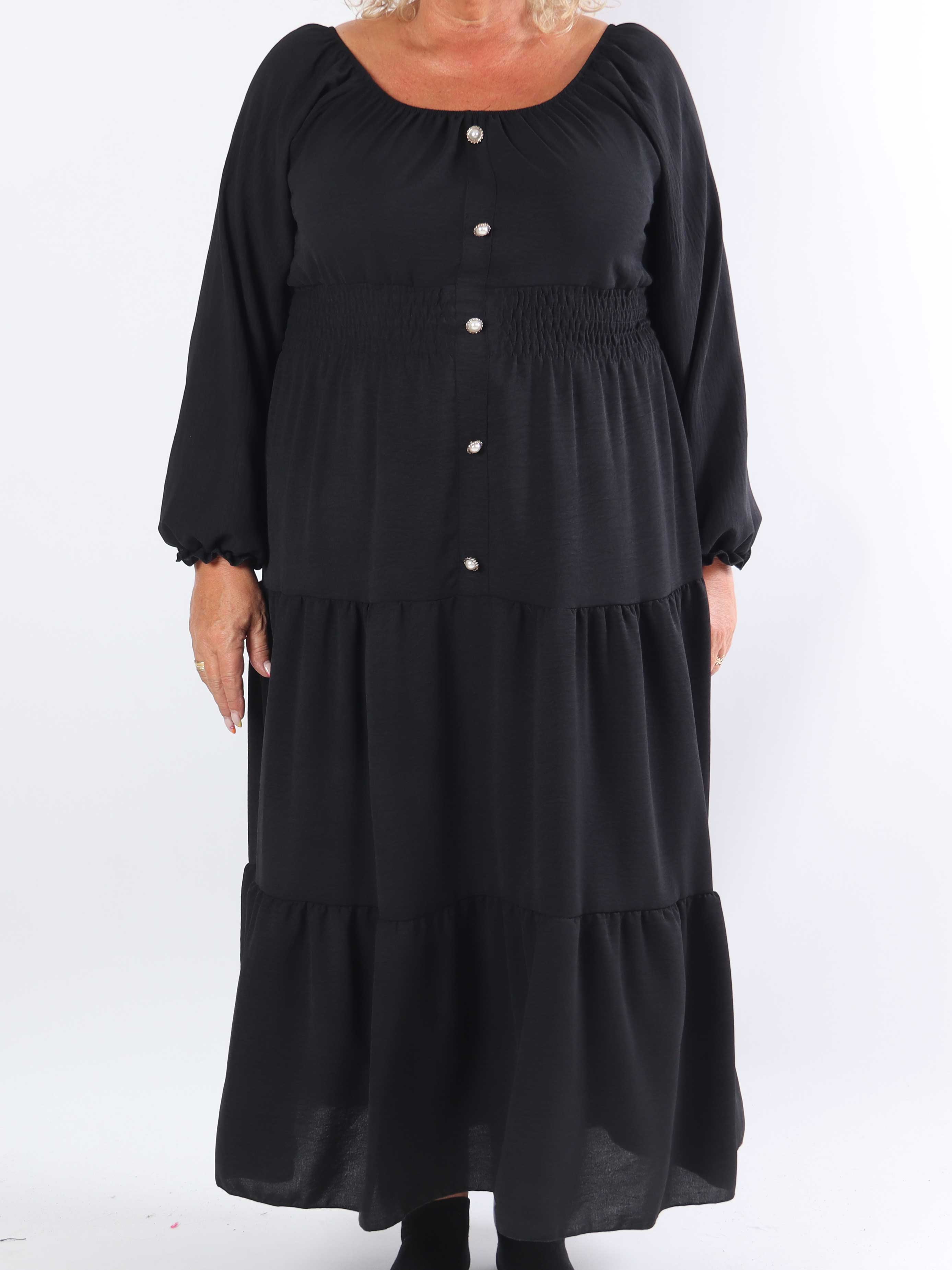 Midnight - Plus size kjole med smock i taljen og guld knapper